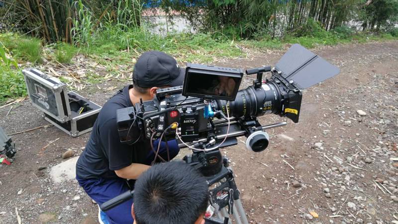 达川区宣传片拍摄如何调度演员与工作人员之间的配合